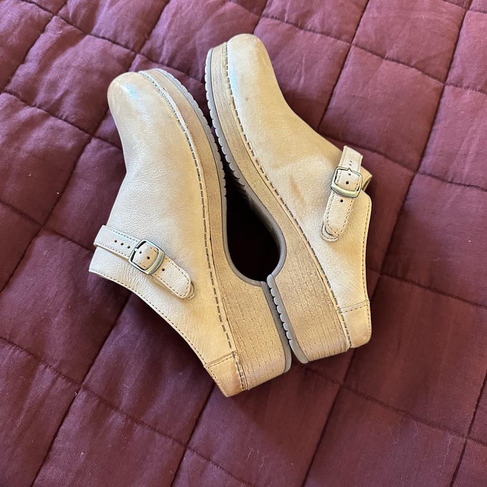 Dansko Tan Leather Mules